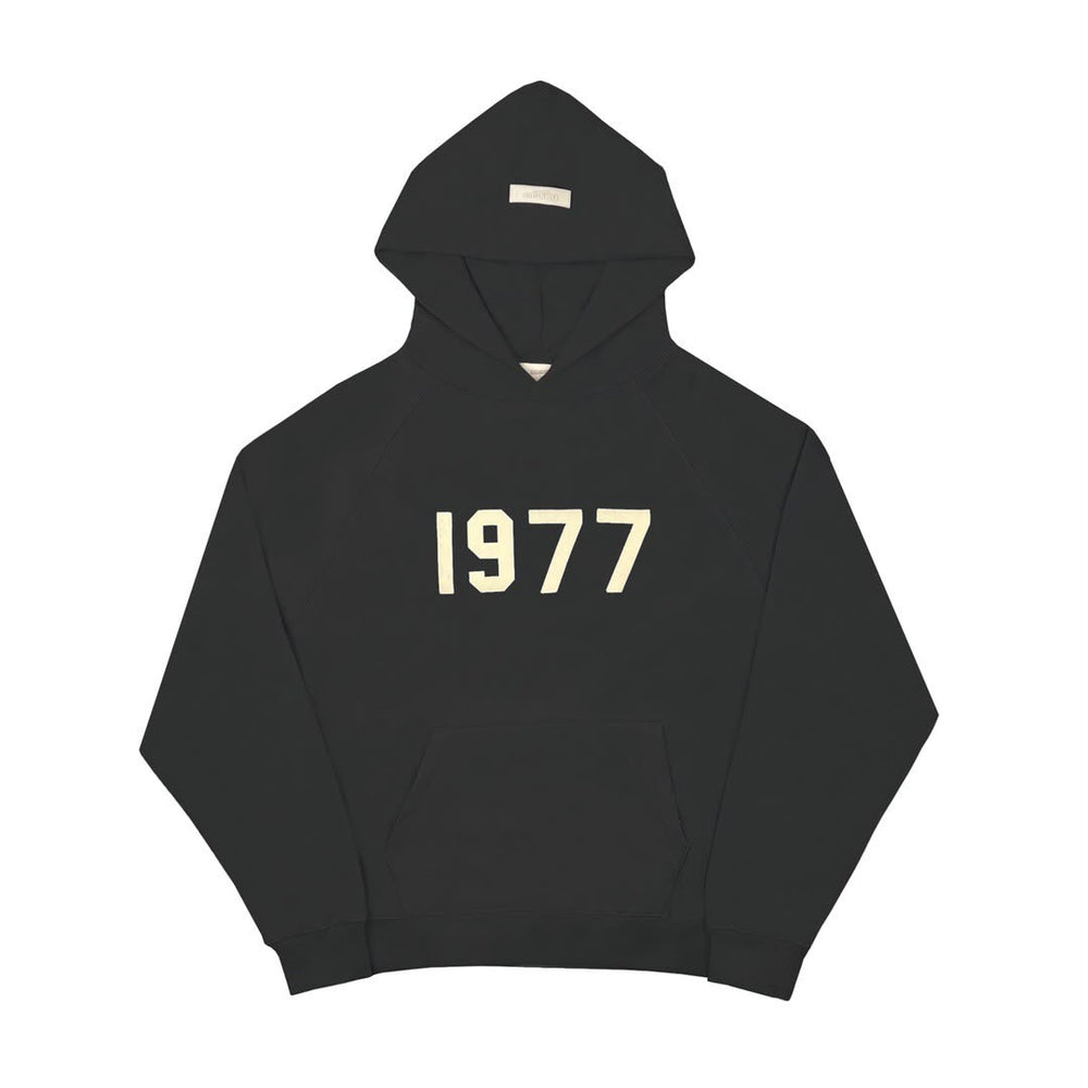 ESSENTIALS 001